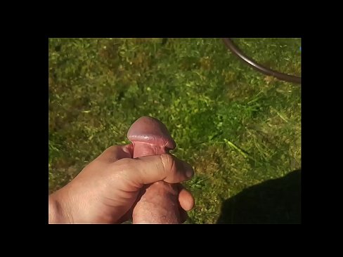 ❤️ Hottie si fa scopare a figa rosa è cums cun un squirt in un giardinu d'estate Porno vk à co.verhentai.ru ❤